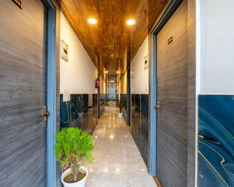 Hotel Admire Inn Sec - 104 By Aspl - Noida - Chodba