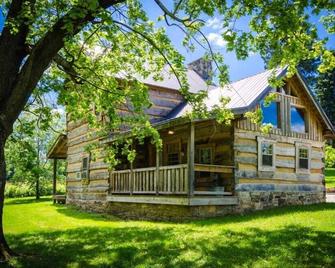 Orndorff Cabin | 2br, 1ba, Fireplace, 1800's Cabin - Ohiopyle - Edificio