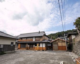 Auberge Quatre Saison Munakata - Vacation Stay 15835 - Munakata - Building