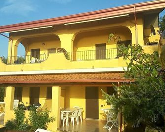Baciati dal Sole - Zambrone - Gebouw