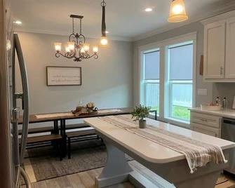 Luxury House Cottage - Foley - Foley - Dining room