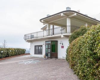 Antico Borgo Perrotta - Tripla - Benevento - Building