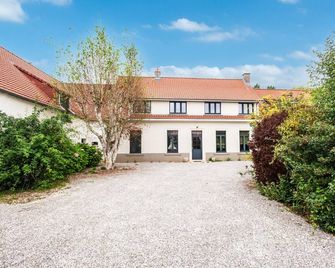 La Maison de Jeanne - 500m de la Plage - Escalles - Будівля