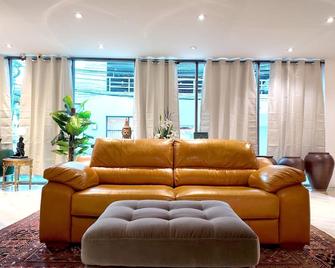 Aspira G Sukhumvit 33 - Bangkok - Living room