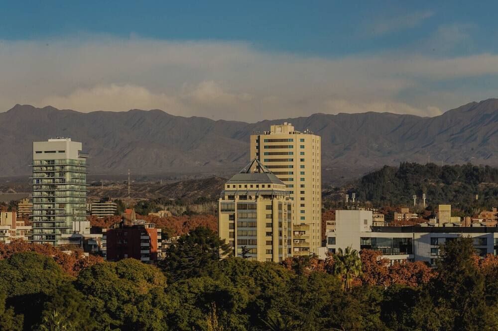 Hotel Mendoza - Mendoza - Balcony