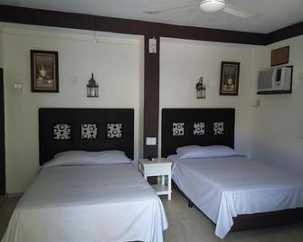 Hotel San Julio - Celestún - Bedroom