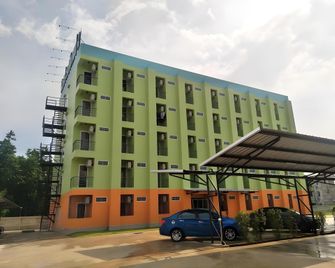 River Residence 2 - Saraburi - Building