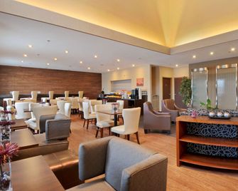 Days Inn by Wyndham Regina Airport West - Regina - Restaurante