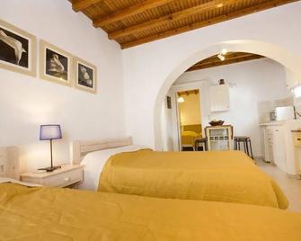 Gelos House - Ornos - Habitación