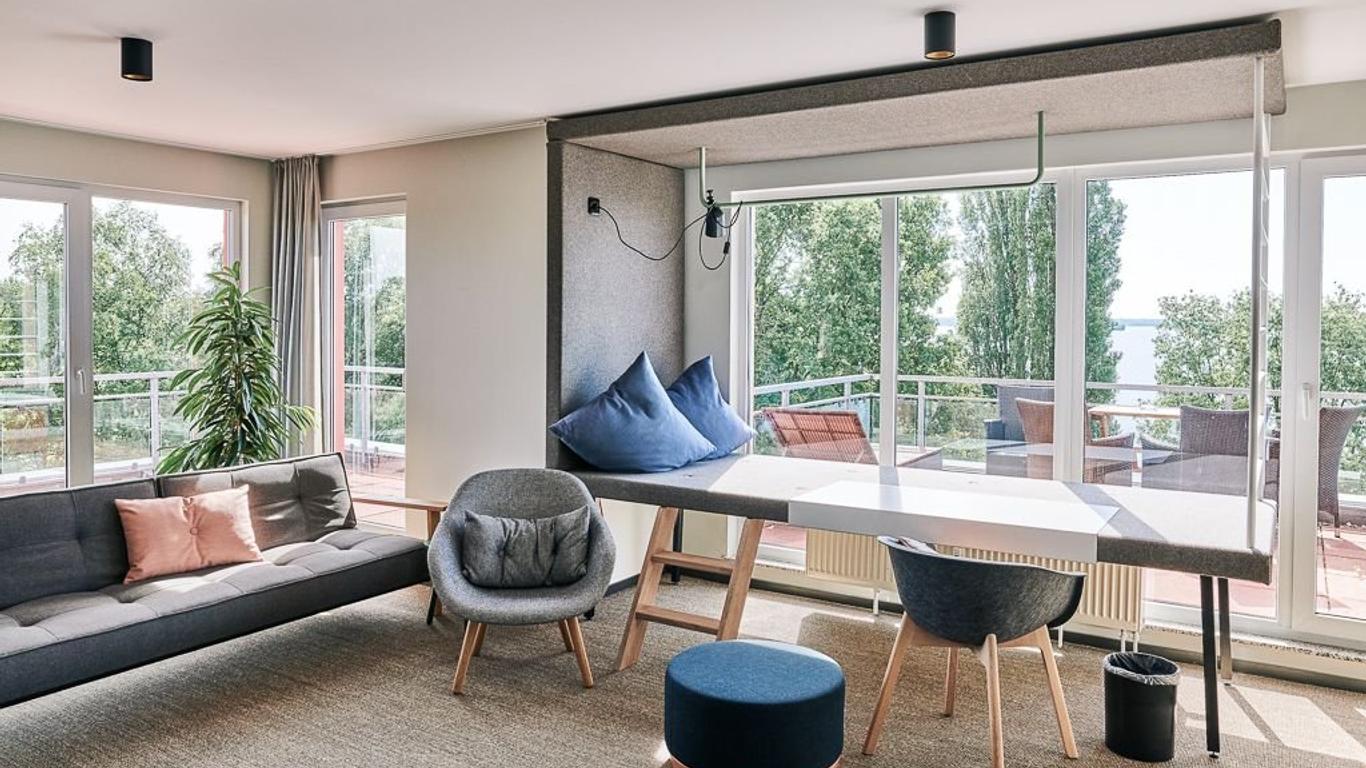 هوتل وايتمان