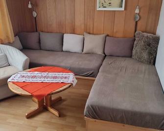 Edeltraut Behring Lina - Norderney - Sufragerie
