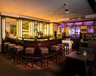 Sandglow - Husum - Bar