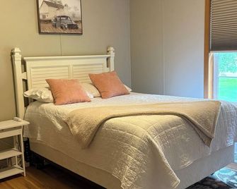 Enjoy a peaceful and tranquil country setting - Richfield Springs - Schlafzimmer