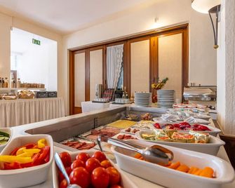 Trip Inn Aschaffenburger Hof - Aschaffenburg - Buffet