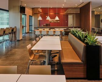 City Express by Marriott Monterrey Universidad - Monterrey - Restaurante
