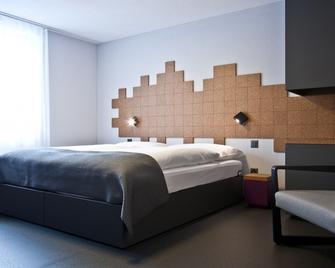 Hotel Rebstock - Self Check-in - Wolhusen - Bedroom
