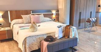 Hotel Nueva Plaza - Maliaño - Bedroom