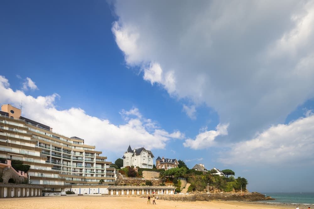 Best Western Hotel Le Crystal Dinard - דינאר - חוף