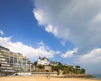 Best Western Hotel Le Crystal Dinard - Dinard - Plage