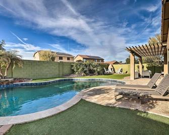 Sun-Dappled Goodyear Home Fire Pit, Pool, Patio - Goodyear - Pool