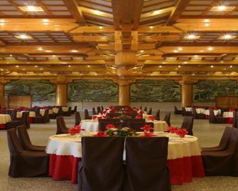 The Silk Road Dunhuang Hotel - Jiuquan
