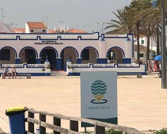 Town house by the sea - Manta Rota - Edifício