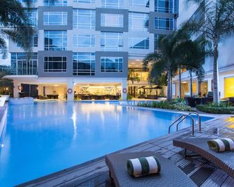 Greenleaf Hotel Gensan - General Santos - Piscina