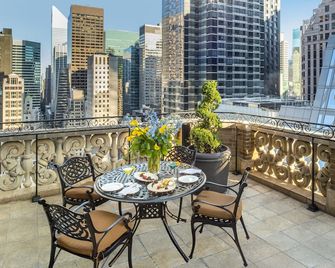 Warwick New York - New York - Balcony