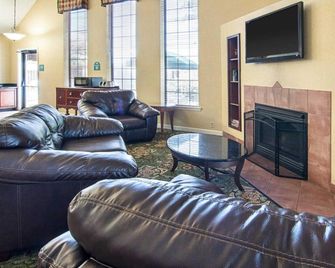 Extended Studio Suites Hotel- Bossier City - בוסייר סיטי - סלון