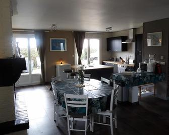 2 bedroom house with sea view, garden, car refill - Saint-Aubin-sur-Mer - Restaurante