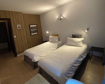 Savoie Hotel - Saint-Julien-en-Genevois - Slaapkamer