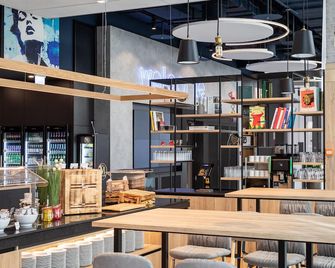 H2 Hotel Budapest - Budapest - Bar