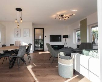 Hello Zeeland - vakantiewoning Knuitershoek 80 - Kloosterzande