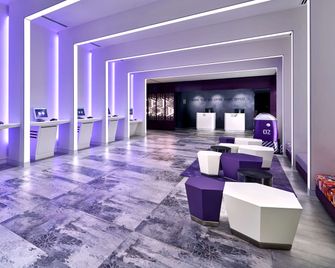 YOTEL Singapore - Singapore - Front desk
