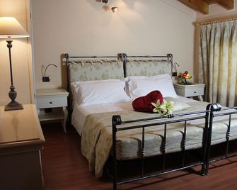 La Perla Del Sile Country House - Silea - Bedroom