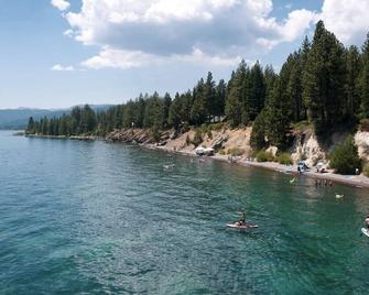 Mt Airy Cottage Walk to Beach - Tahoe Vista - Beach