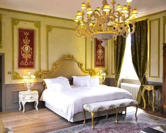 Chateau d'Origny, Chambres d'hotes et Restaurant Gastronomique - Ouches
