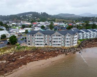 Siletz Bay Beachfront Hotel By OYO Lincoln City - Lincoln City - Byggnad