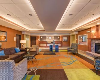 Grand Vista Hotel Parachute - Parachute - Lounge