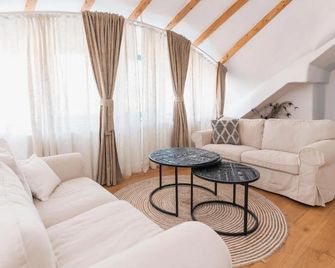 La Iaz - Murighiol - Living room