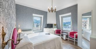 Hotel Metropole Suisse - קומו - חדר שינה