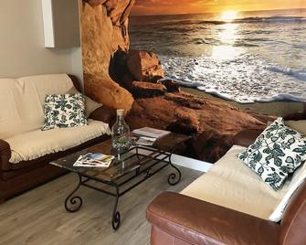 Accommodation 400 meters from the beach for 5 people - Bréhal - Salon