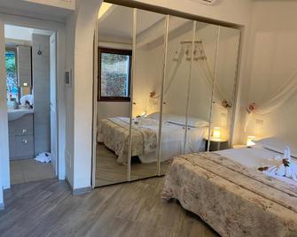 B&B Oltremare - Cannigione - Bedroom