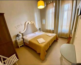 hotel lisà - Viareggio - Bedroom