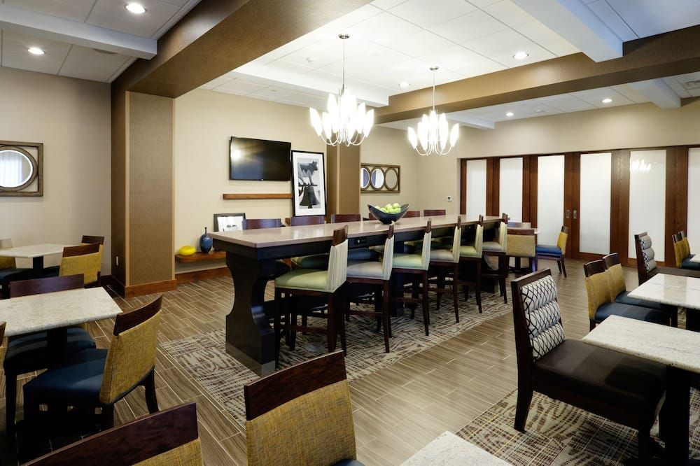 Hampton Inn Green Bay Downtown - גרין ביי - מסעדה