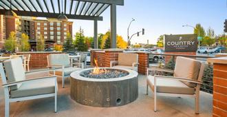 Country Inn and Suites by Radisson Flagstaff Downt - Flagstaff - Παροχή καταλύματος