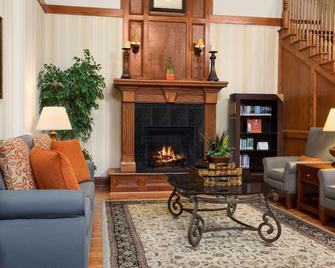 Country Inn & Suites by Radisson, Columbia, MO - Columbia - Oturma odası