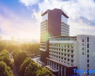 Haitian Hotel - Jincheng - Building