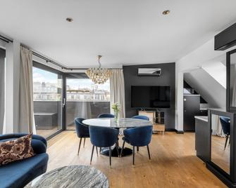 numa I Republika Rooms & Apartments - Prague - Dining room
