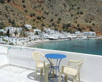 Madares Hotel - Loutro